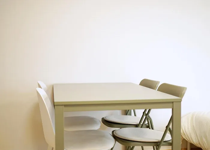 Mint Chacha - 1 Min Walk To Hongdae Station - Free Luggage Storage * Seoul